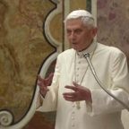 Un “papa totale” totalmente incompreso. Guardato dall’alto lo stato comatoso della fede