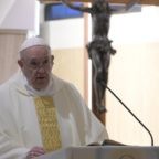 Papa Francesco invita ad essere fedele a Dio