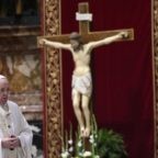 Papa Francesco: l’Eucarestia fa la Chiesa