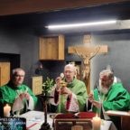 Preghiera per i defunti nell’Eremo di San Charbel a Florencja