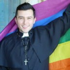 La Segreteria di Stato si è mossa per “chiarire” i commenti del Papa sulle unioni civili tra omosessuali. Una sciocchezza che offre una cura peggiore della malattia