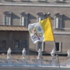 Le finanze “sacre”. Il Papa ordina lo svuotamento della disastrata cassaforte della Segreteria di Stato e il trasferimento dei fondi all’Amministrazione del Patrimonio della Sede Apostolica