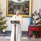 Papa Francesco promulga un anno di riflessione sulla famiglia
