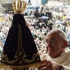 Il papa invita il popolo brasiliano a cercare l’unità