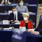 La Polonia attaccata dall’Europa dei doppi standard non cederà al ricatto, vuole il dialogo, ma non intende rinunciare alla propria sovranità nazionale