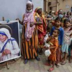 A Natale il Governo indiano ha bloccato i conti bancari delle Missionarie della Carità di Madre Teresa. Ignote le motivazioni di un atto con gravissime conseguenze