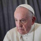Vergognoso chiacchiericcio per mezzo stampa spacciato per “accuse”, de facto pubblicizzato a livello mondiale da un Papa, con effetto devastante per un “gigante della fede e spina nel fianco dei laicisti”