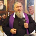 Padre Jarek Cielecki è tornato dall'Italia con aiuti per i rifugiati ucraini in Polonia