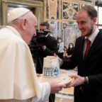 Papa Francesco: l’acqua è un bene comune