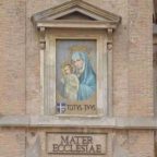 Il mese mariano nella Basilica Papale Vaticana con la Madonna della Colonna, la Mater Ecclesiae