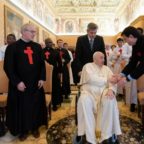 Il papa ai camilliani: la carità è la profezia di oggi