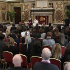 Papa Francesco indica la via del dialogo all’Università di Macerata