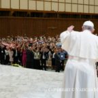 Papa Francesco alla comunità Shalom: aperti alla missione dello Spirito Santo
