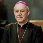 Mons. Schneider sulle restrizioni al Vetus Ordo: sono un “abuso” senza precedenti e l'obbedienza ad esse è una “falsa obbedienza”