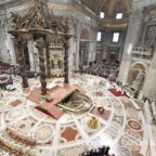Papa Francesco: ritornare al Concilio Vaticano II per riscoprire il primato di Dio