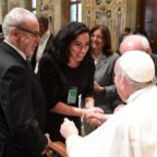 Papa Francesco raccomanda attenzione alle ideologie che minano la famiglia