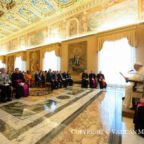 Papa Francesco agli insegnanti cattolici: siate empatici nella testimonianza