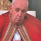 Una Chiesa, due popoli. Ora Bergoglio deve diventare il Papa di tutti