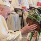 Papa Francesco ai gesuiti: amare è servire