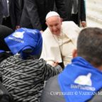 Per il papa i corridoi umanitari evitano le tragedie nel Mediterraneo