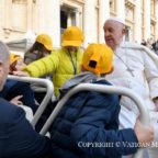 Papa Francesco: la testimonianza dipende dalla fede professata