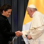 In Ungheria papa Francesco invita l’Europa a non essere ‘liquida’
