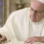 La riforma a pezzi di Papa Francesco