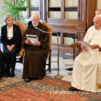 Papa Francesco esorta a non abbassare la ‘guardia’ contro gli abusi sessuali