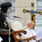 Papa Francesco ed il patriarca Tawadros II in cammino per l’unità