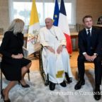 Papa Francesco: non si scherza su migrazione ed eutanasia